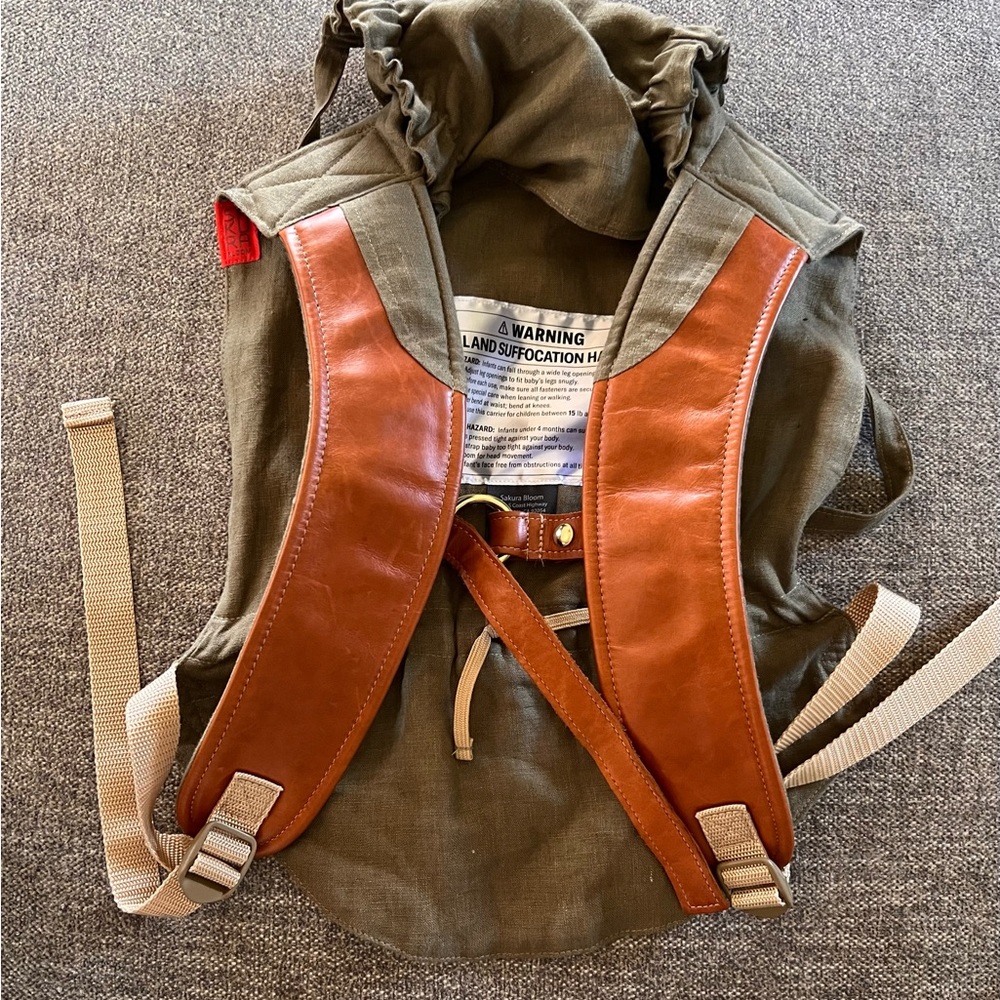 Sakura Bloom Moss / Linen Onbuhimo